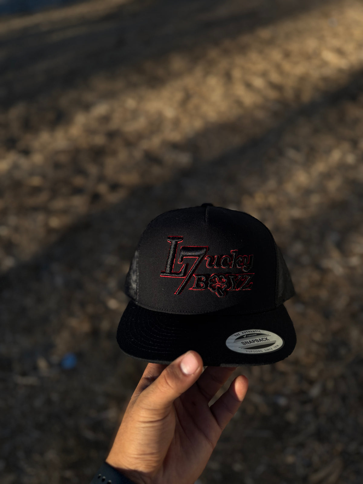 Black Lucky 7 Boyz cap with Red outline